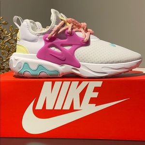 NEW Nike react presto.